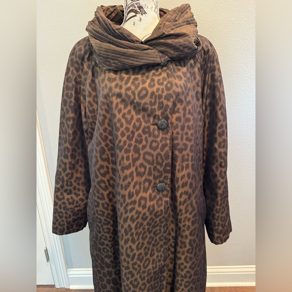 Animal Print All Weather Trench Coat Size XL - Picture 4 of 11